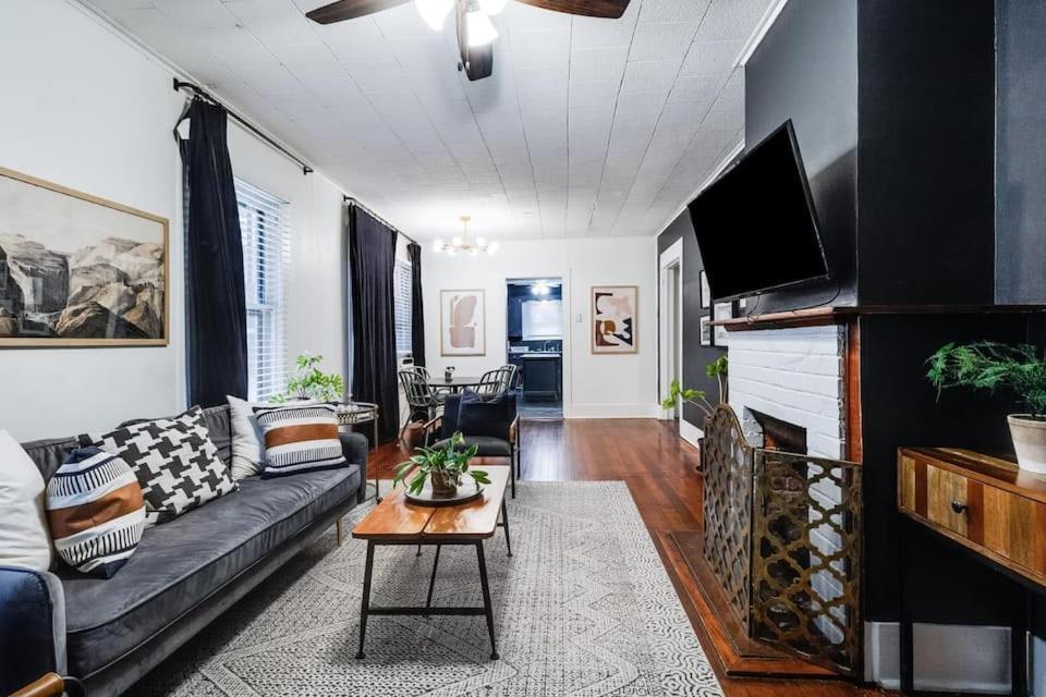Spacious 4Br Retreat In The Heart Of Lafayette Extérieur photo