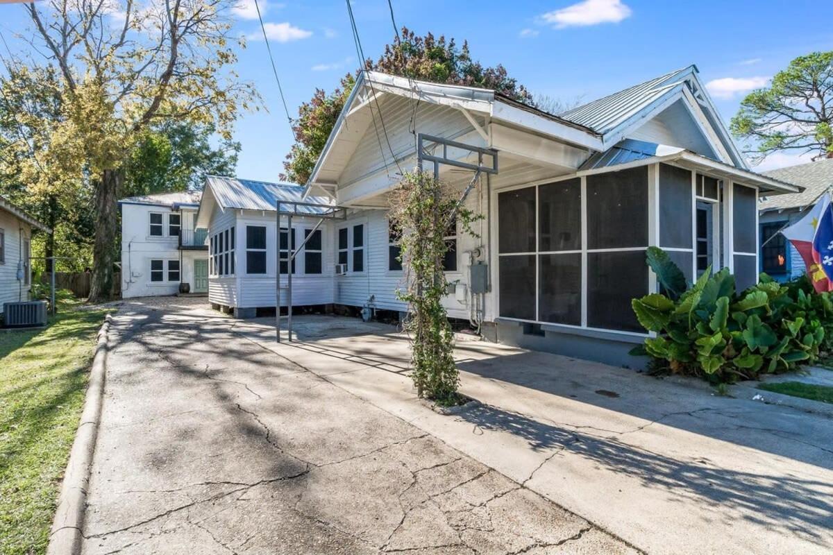 Spacious 4Br Retreat In The Heart Of Lafayette Extérieur photo